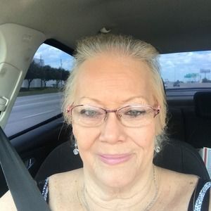 Meet your Posher, Sharon